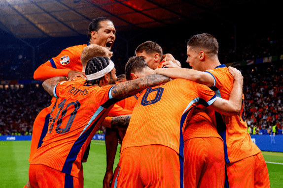 省港杯足球,赛重返赛场,传承经典助,oubo,Abg,欧博,欧博体育入口,欧博官网,欧博体育APP下载